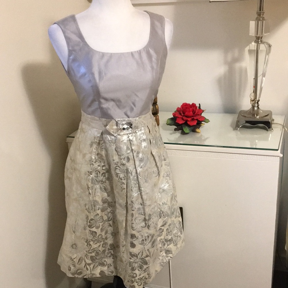 Beautiful Brocade Cocktail Dress Size S